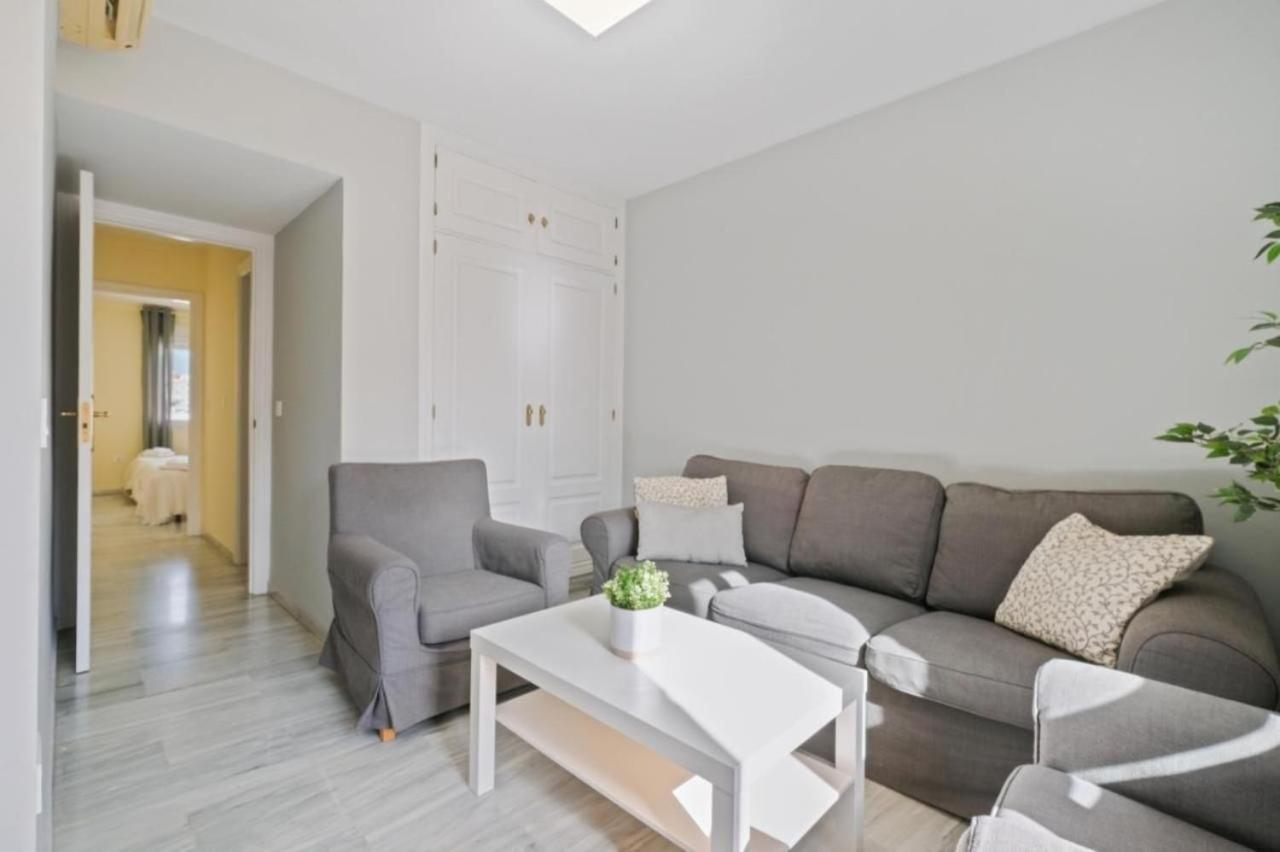 Apartamento En Calle Cuarteles De Dos Habitaciones มาลากา ภายนอก รูปภาพ