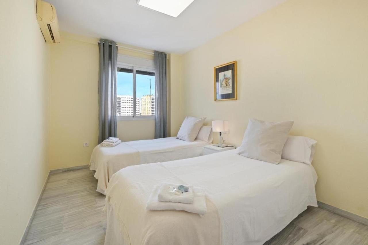 Apartamento En Calle Cuarteles De Dos Habitaciones มาลากา ภายนอก รูปภาพ